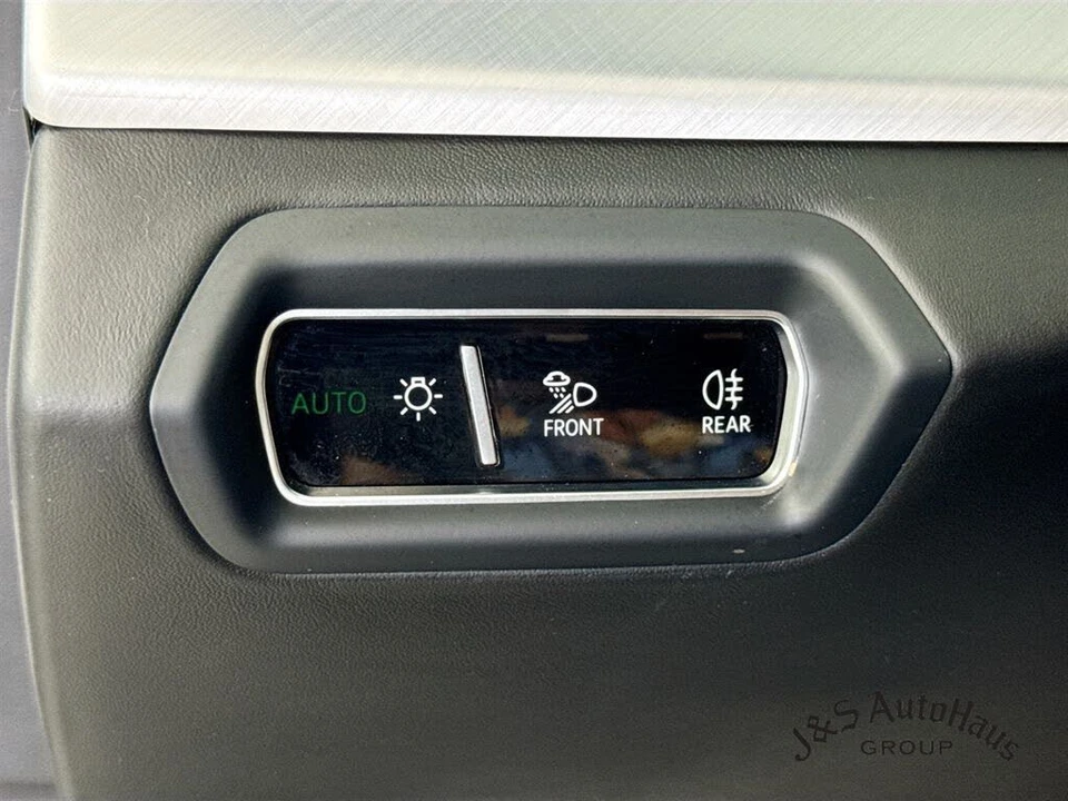 2019 Lamborghini Urus - Image 10 of 31