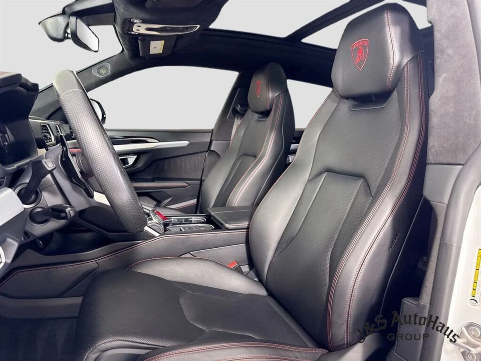 2019 Lamborghini Urus - Image 11 of 31