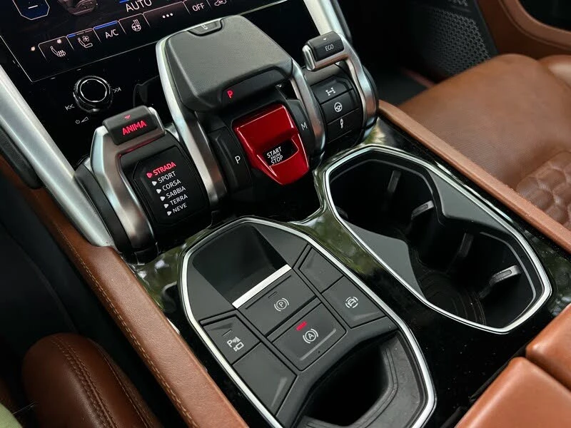 2019 Lamborghini Urus - Image 27 of 31