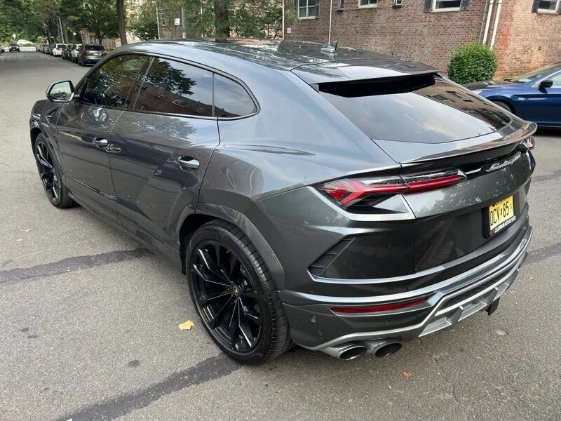 2019 Lamborghini Urus - Image 6 of 31