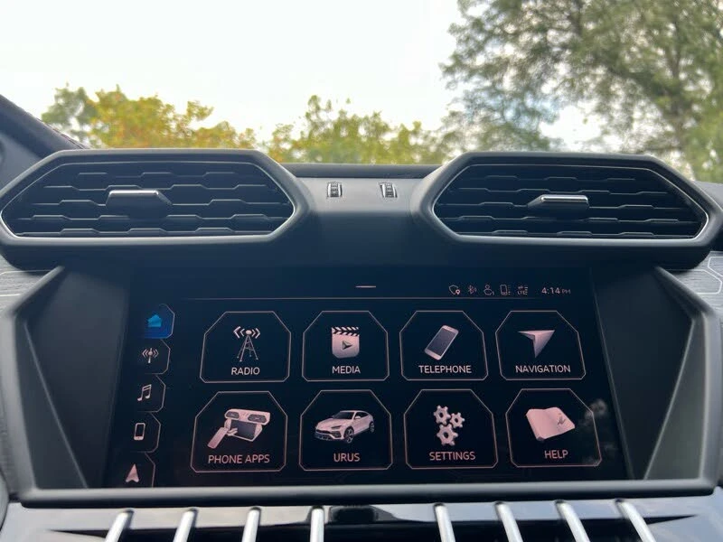 2019 Lamborghini Urus - Image 21 of 31
