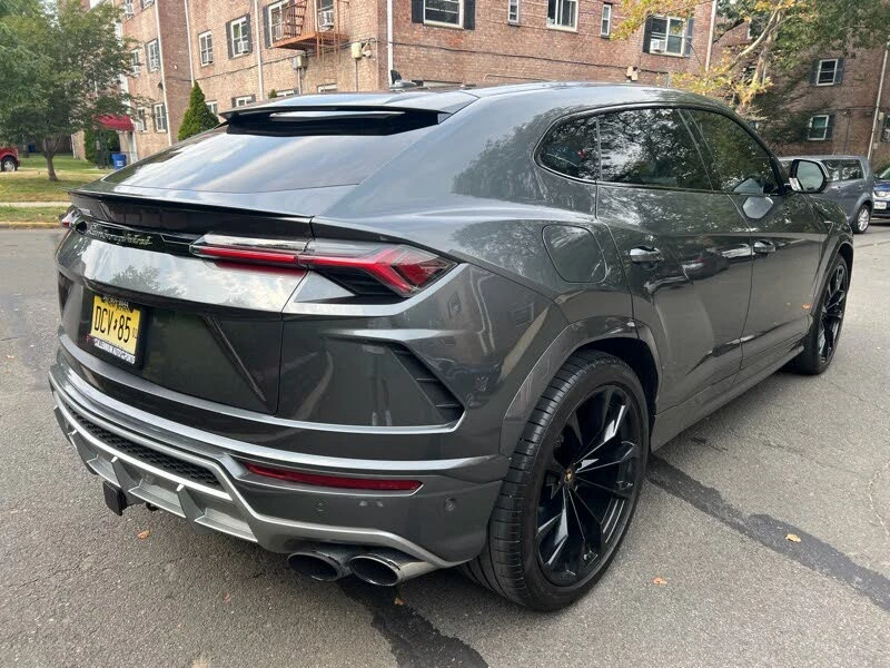 2019 Lamborghini Urus - Image 4 of 31