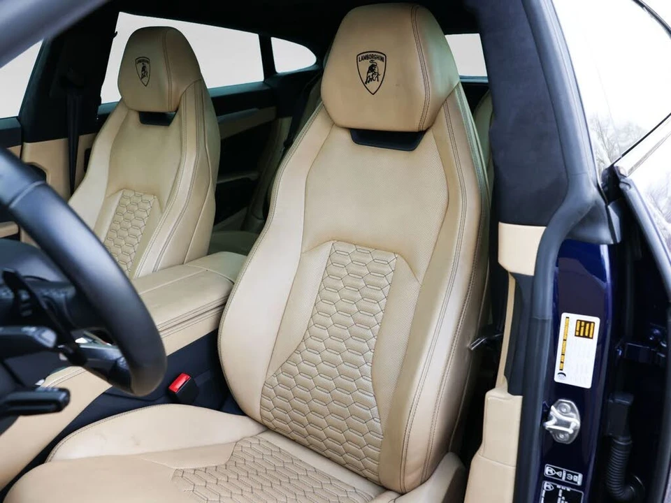 2019 Lamborghini Urus - Image 10 of 31