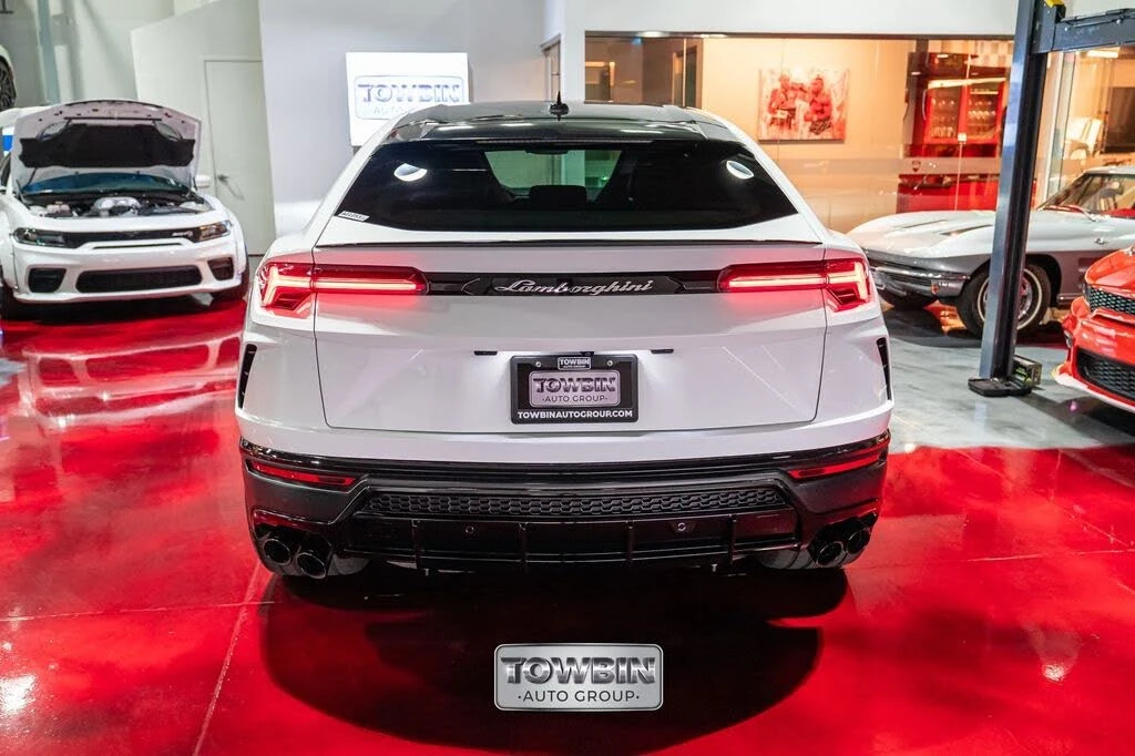 2019 Lamborghini Urus - Image 16 of 31