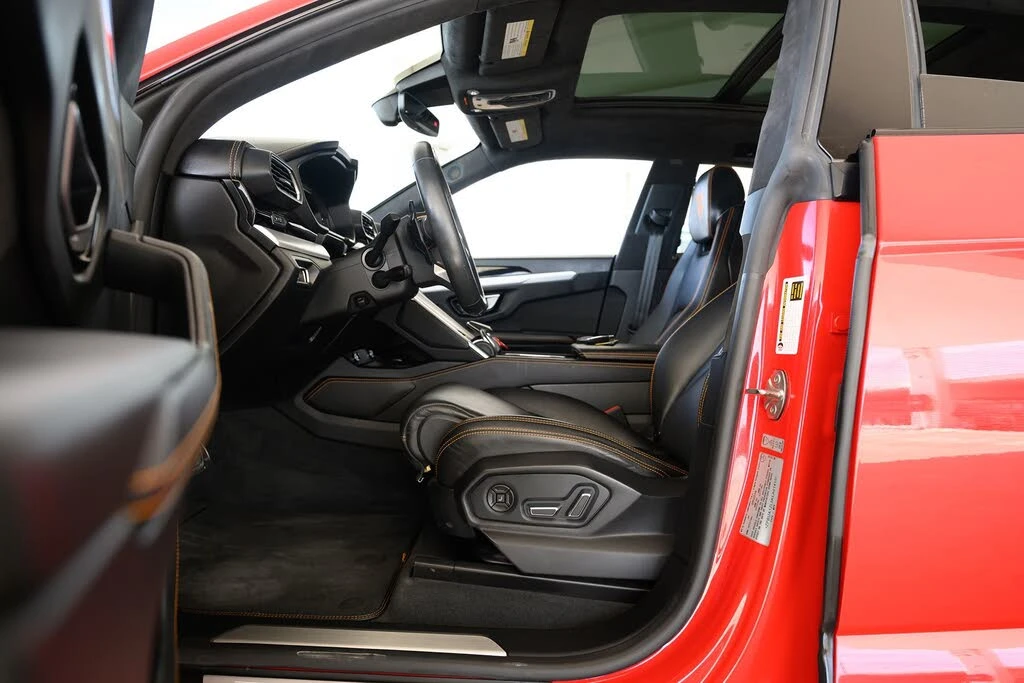 2019 Lamborghini Urus - Image 22 of 31