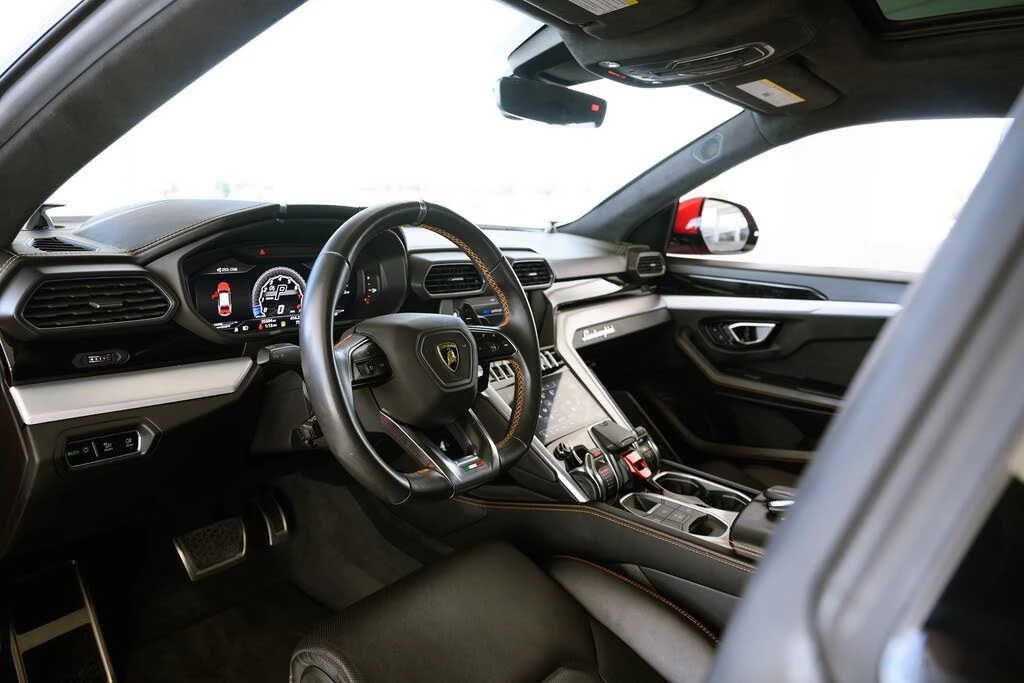2019 Lamborghini Urus - Image 17 of 31