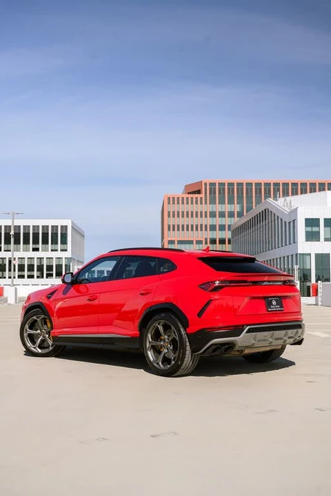 2019 Lamborghini Urus - Image 12 of 31