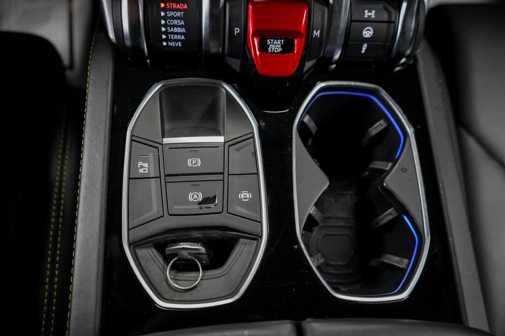 2019 Lamborghini Urus - Image 21 of 30