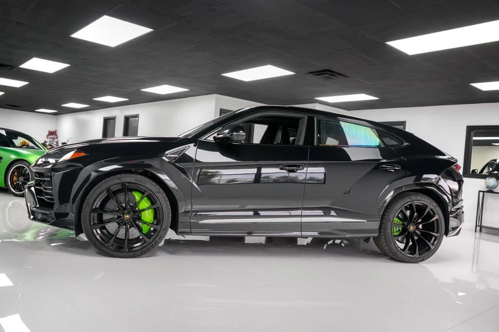 2019 Lamborghini Urus - Image 3 of 30