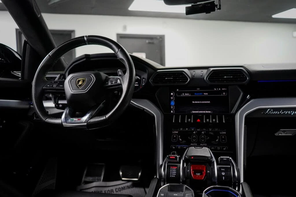 2019 Lamborghini Urus - Image 16 of 30