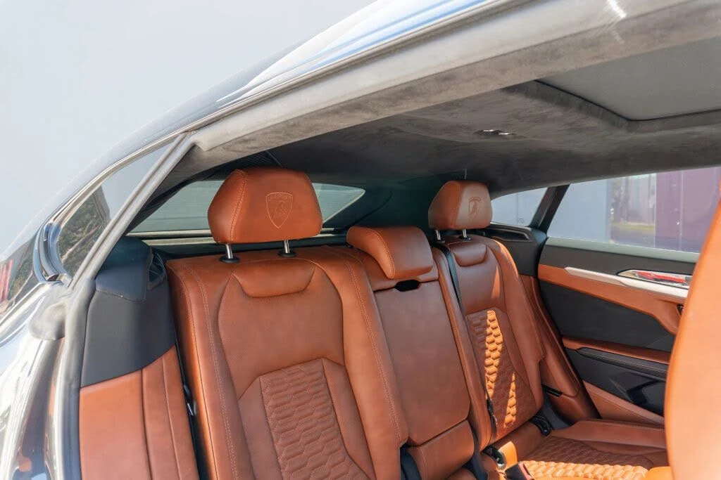 2019 Lamborghini Urus - Image 14 of 31