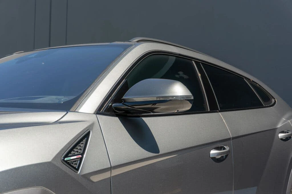 2019 Lamborghini Urus - Image 30 of 31