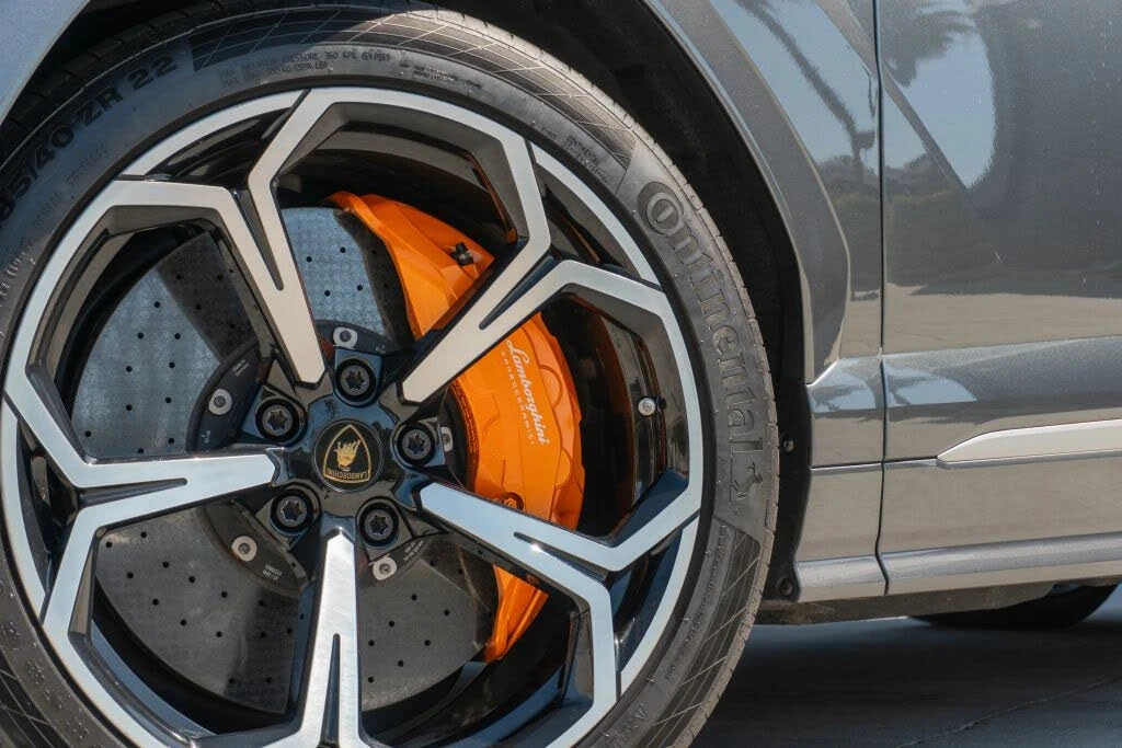 2019 Lamborghini Urus - Image 26 of 31