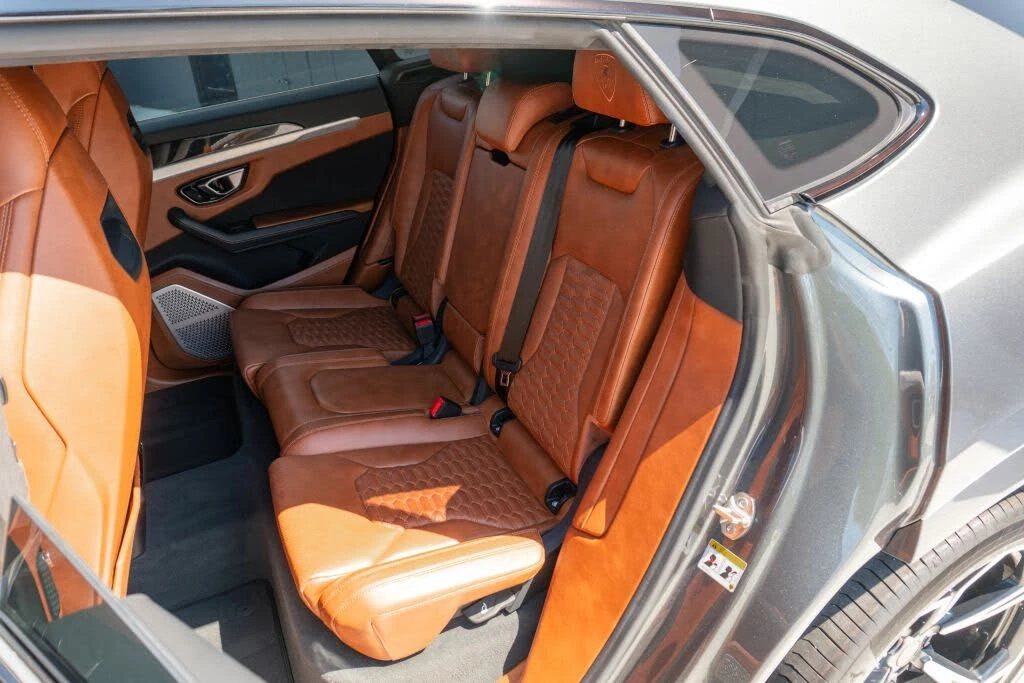 2019 Lamborghini Urus - Image 11 of 31