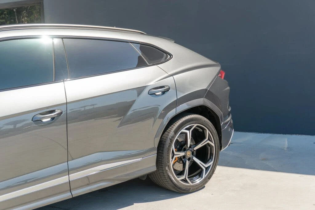 2019 Lamborghini Urus - Image 27 of 31