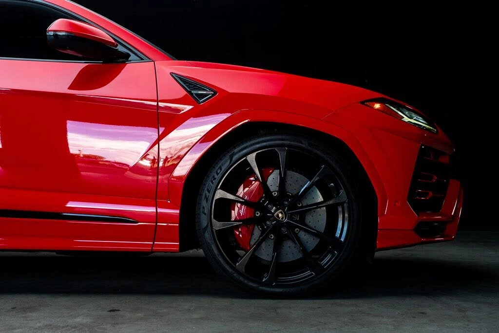 2019 Lamborghini Urus - Image 12 of 31