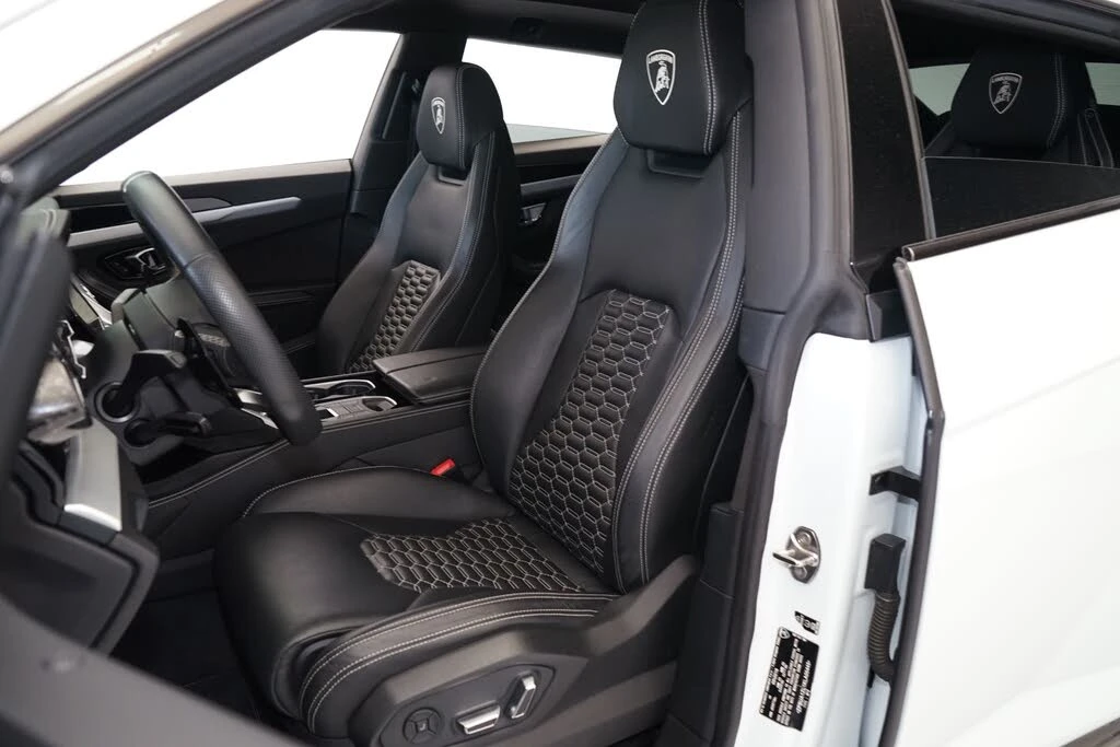 2019 Lamborghini Urus - Image 18 of 31