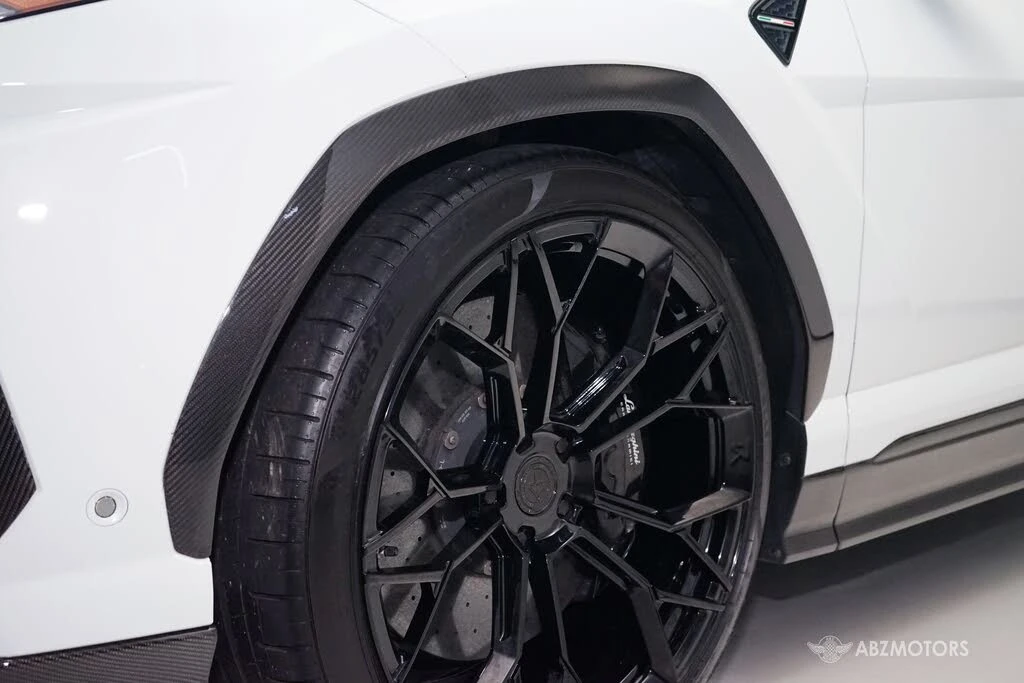 2019 Lamborghini Urus - Image 13 of 31
