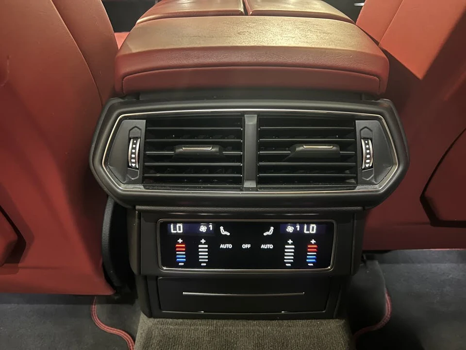 2019 Lamborghini Urus - Image 14 of 25