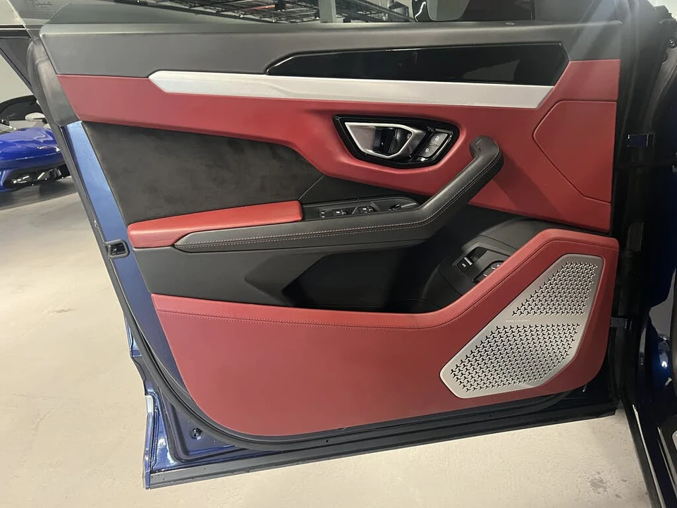 2019 Lamborghini Urus - Image 15 of 25
