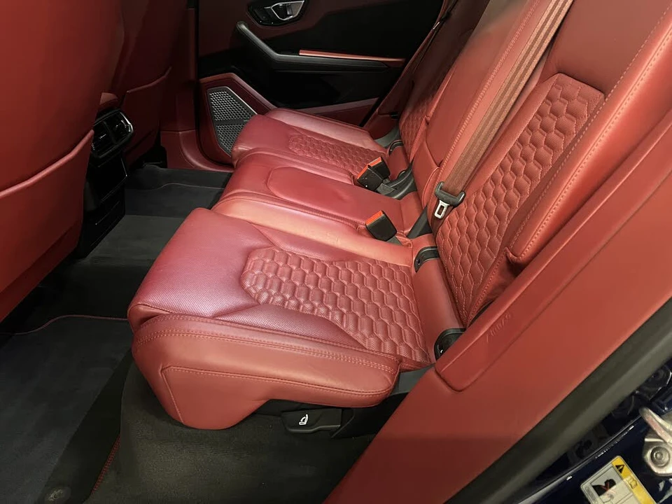2019 Lamborghini Urus - Image 11 of 25