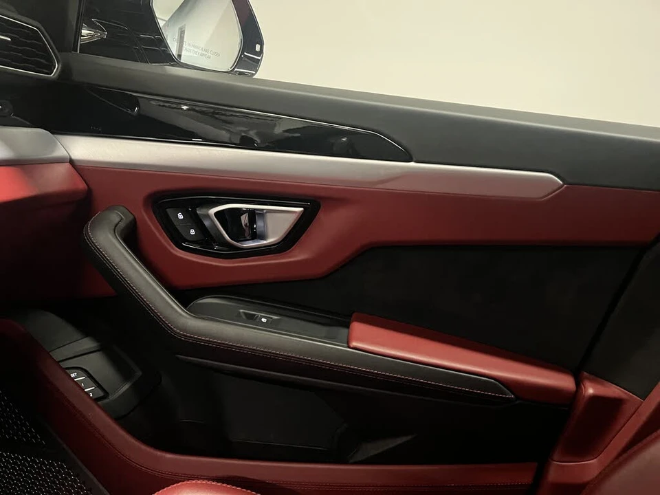2019 Lamborghini Urus - Image 23 of 25