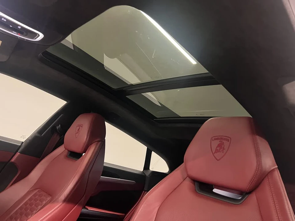 2019 Lamborghini Urus - Image 18 of 25