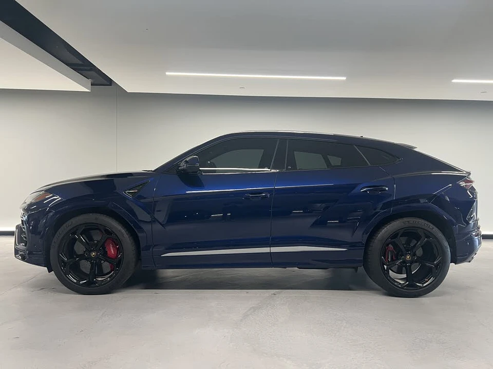 2019 Lamborghini Urus - Image 2 of 25