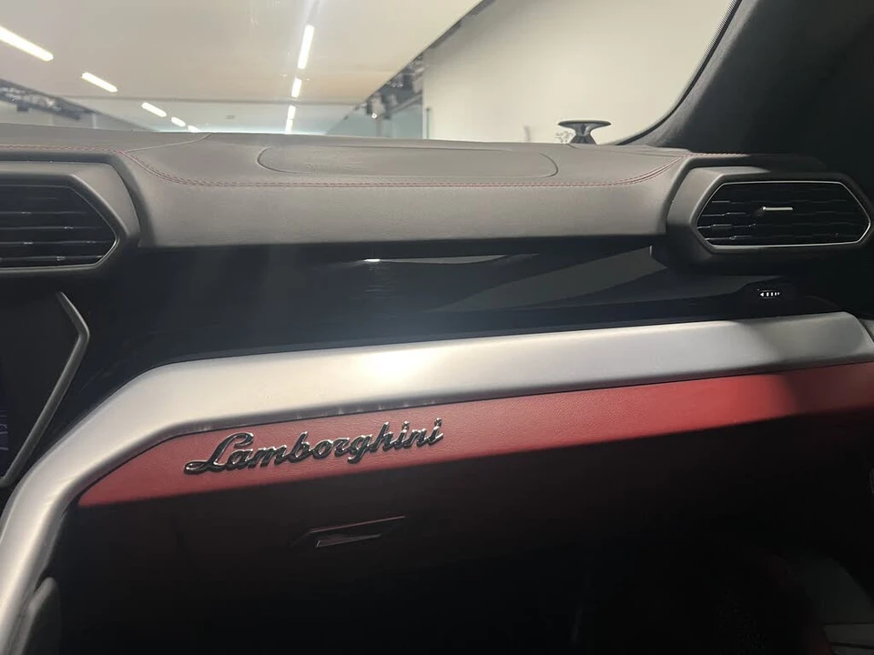 2019 Lamborghini Urus - Image 22 of 25