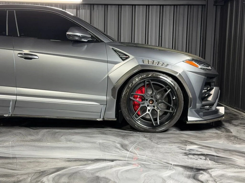 2019 Lamborghini Urus - Image 12 of 30