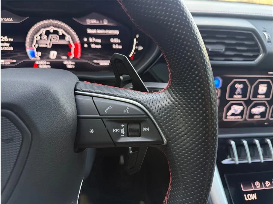 2019 Lamborghini Urus - Image 25 of 31
