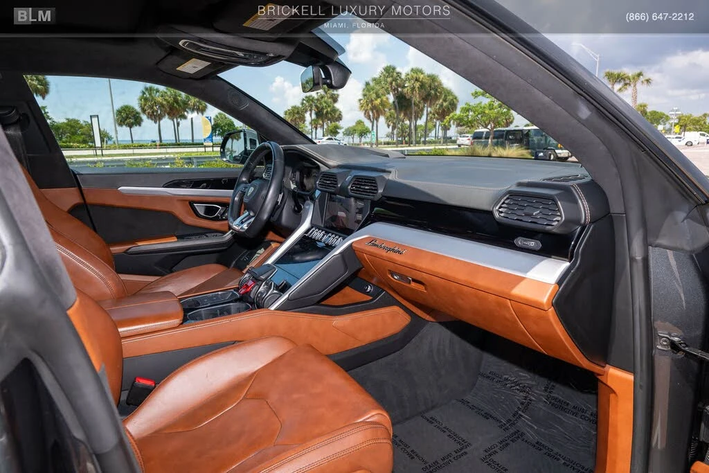 2019 Lamborghini Urus - Image 23 of 31
