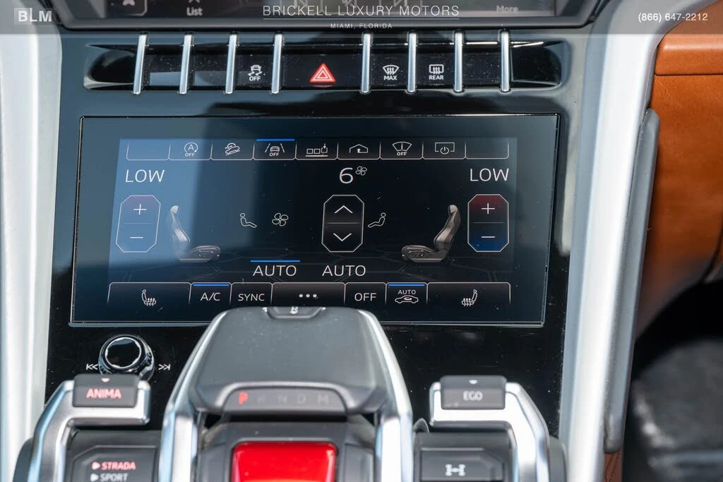 2019 Lamborghini Urus - Image 29 of 31