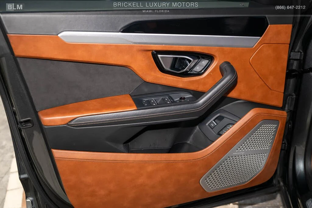 2019 Lamborghini Urus - Image 15 of 31