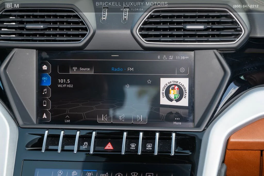 2019 Lamborghini Urus - Image 28 of 31