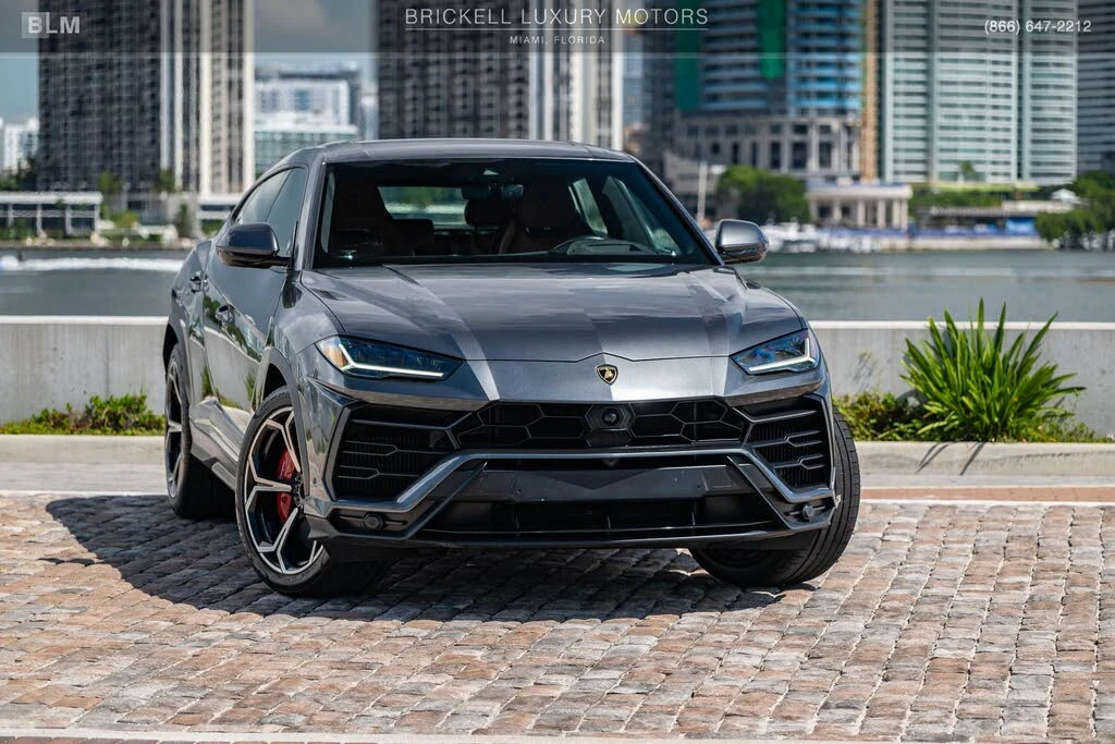 2019 Lamborghini Urus - Image 2 of 31