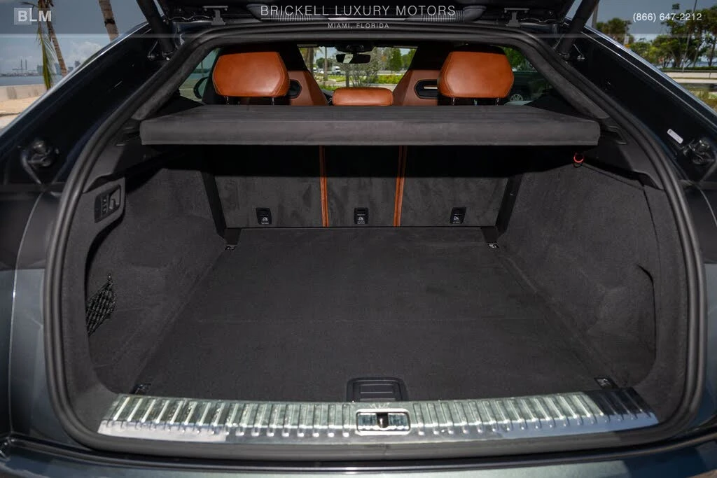 2019 Lamborghini Urus - Image 13 of 31