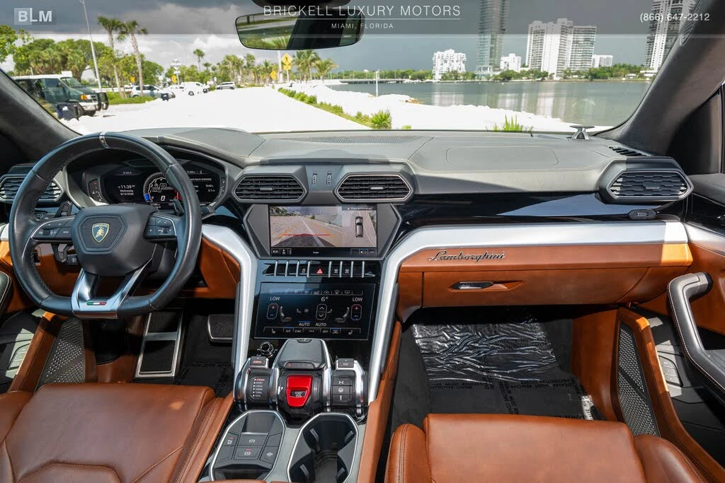 2019 Lamborghini Urus - Image 9 of 31