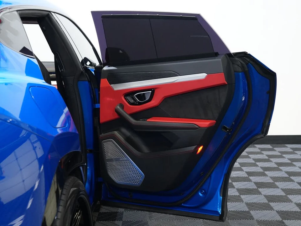 2019 Lamborghini Urus - Image 29 of 31