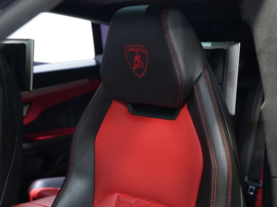 2019 Lamborghini Urus - Image 31 of 31