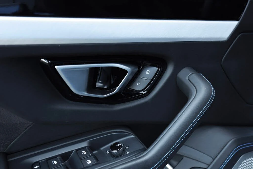 2019 Lamborghini Urus - Image 27 of 31