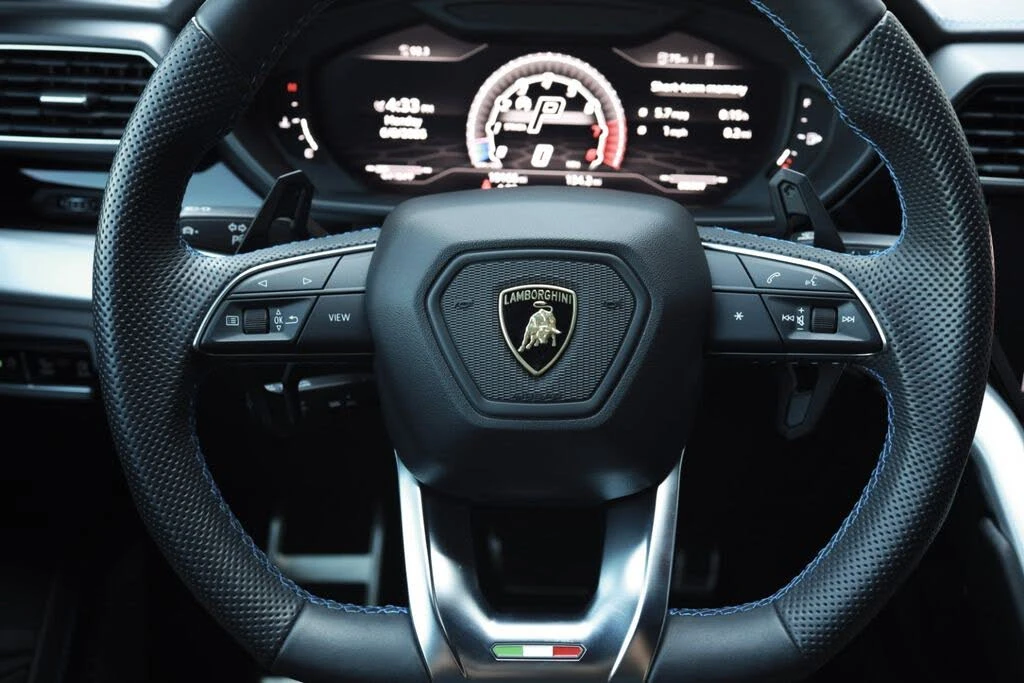 2019 Lamborghini Urus - Image 18 of 31