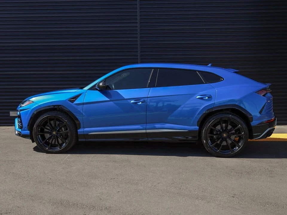 2019 Lamborghini Urus - Image 2 of 31