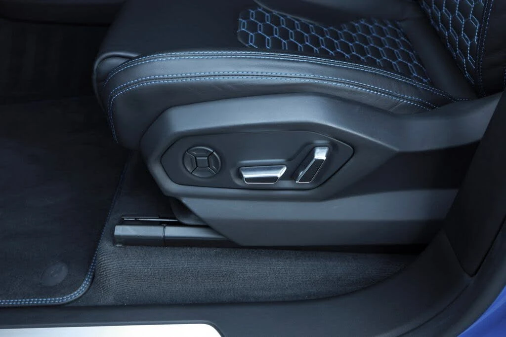 2019 Lamborghini Urus - Image 29 of 31
