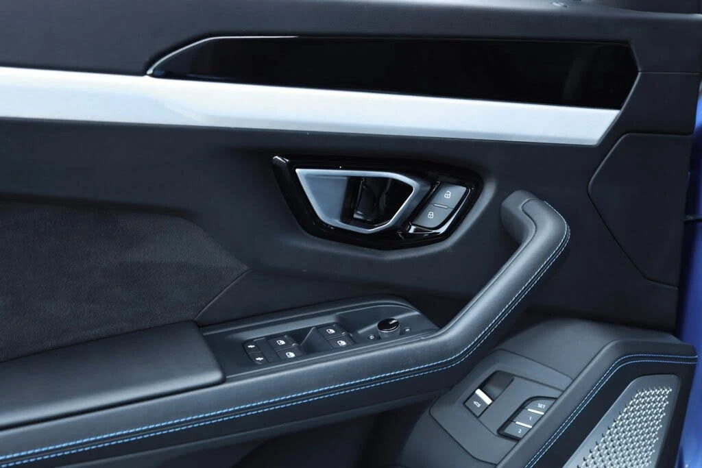 2019 Lamborghini Urus - Image 25 of 31
