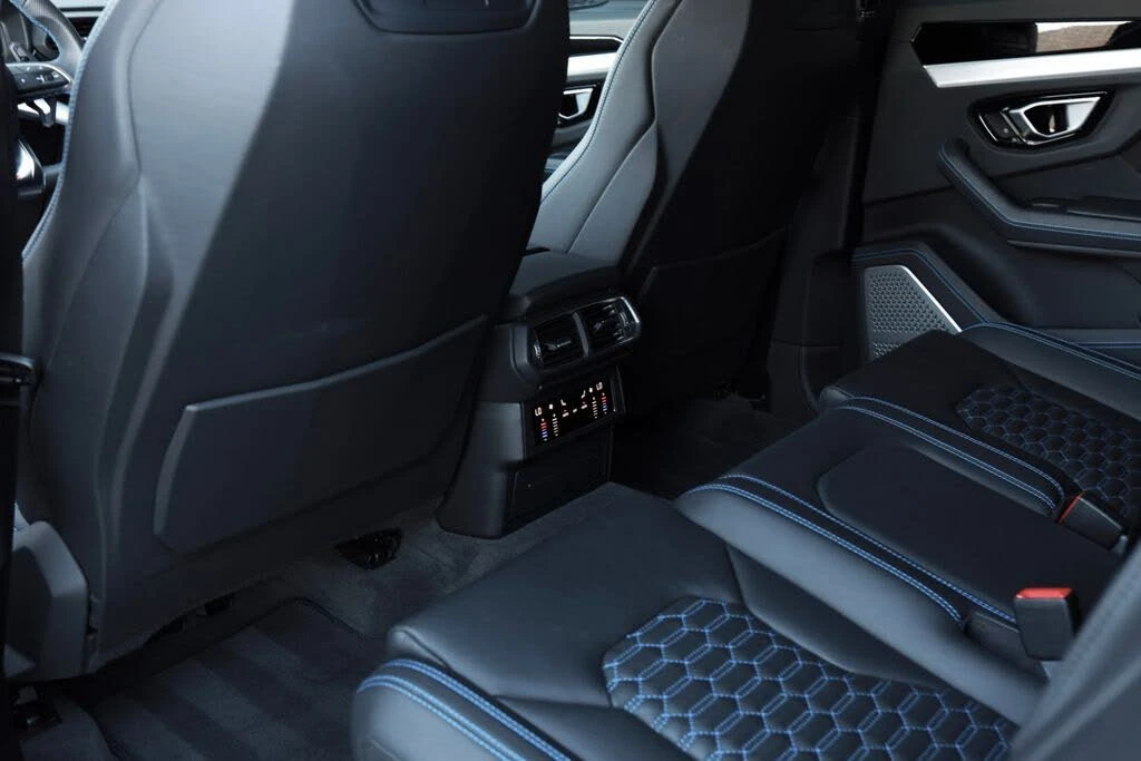 2019 Lamborghini Urus - Image 30 of 31