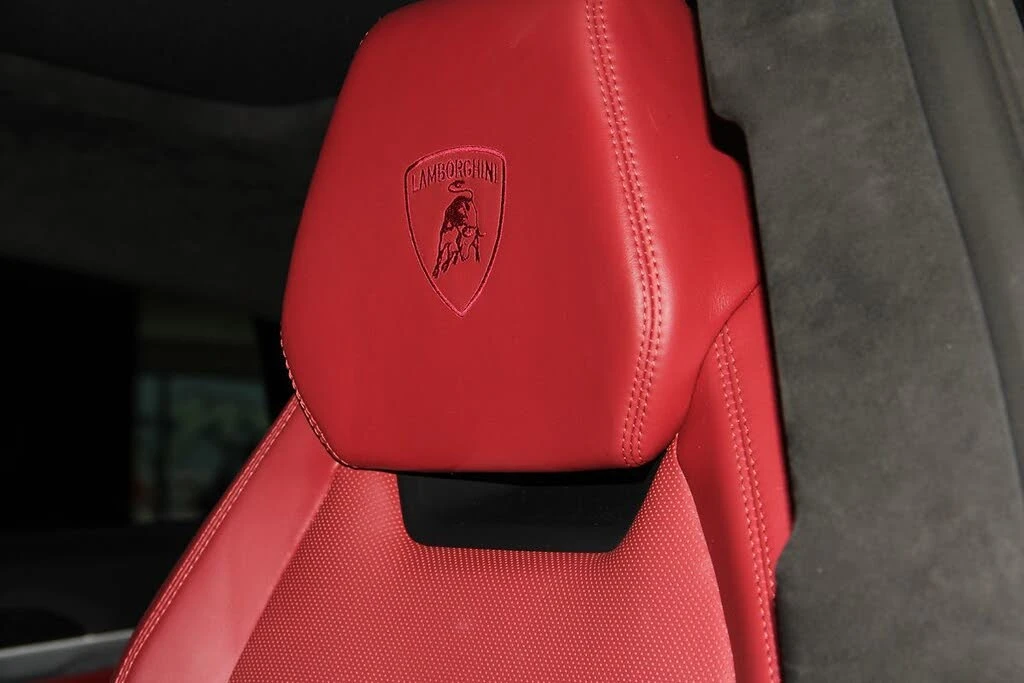 2019 Lamborghini Urus - Image 30 of 31