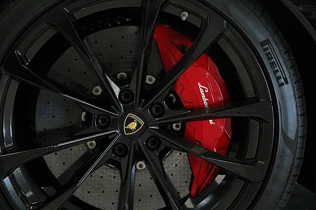 2019 Lamborghini Urus - Image 23 of 31