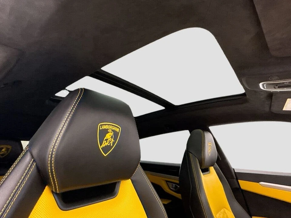 2019 Lamborghini Urus - Image 17 of 31