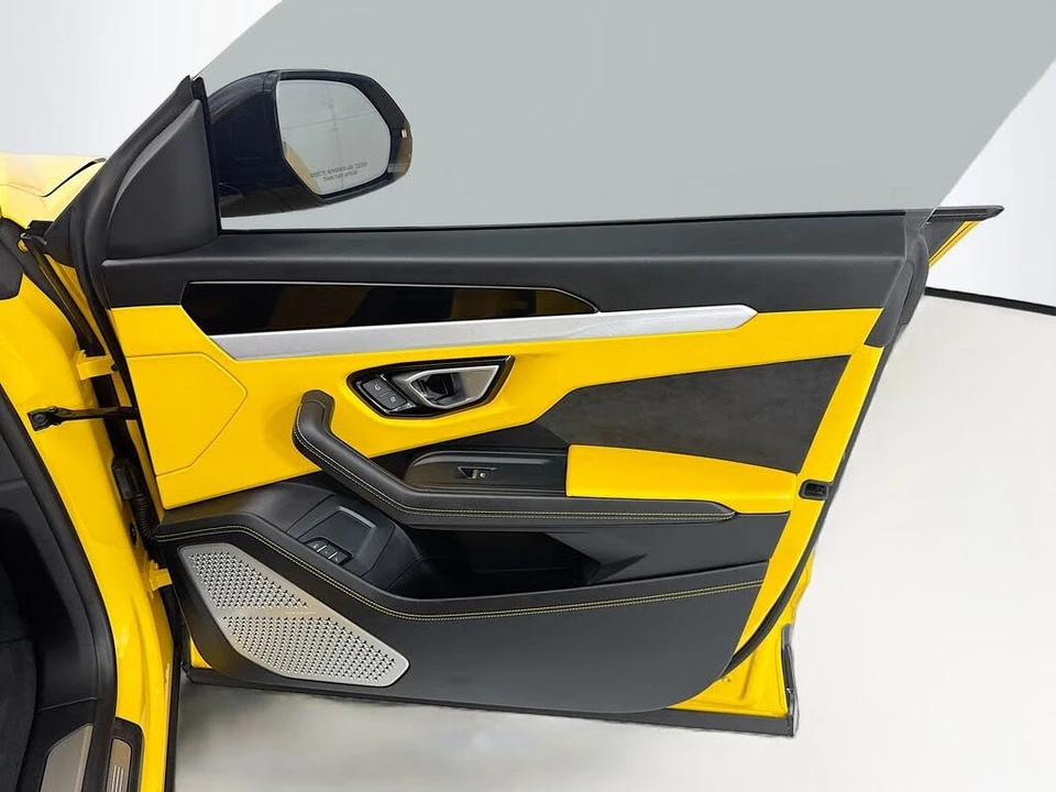 2019 Lamborghini Urus - Image 24 of 31
